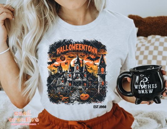 Halloween Adult T-shirt : Spooky Halloweentown